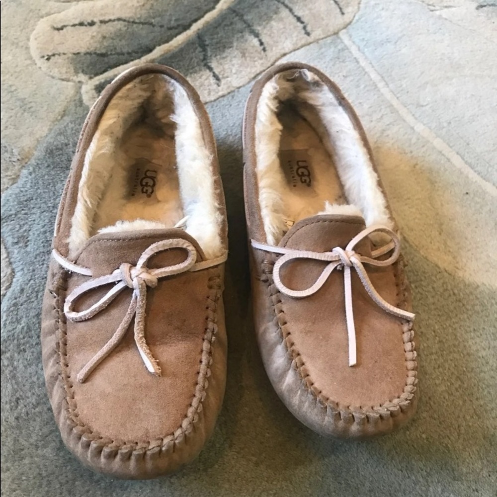 UGGS size 7